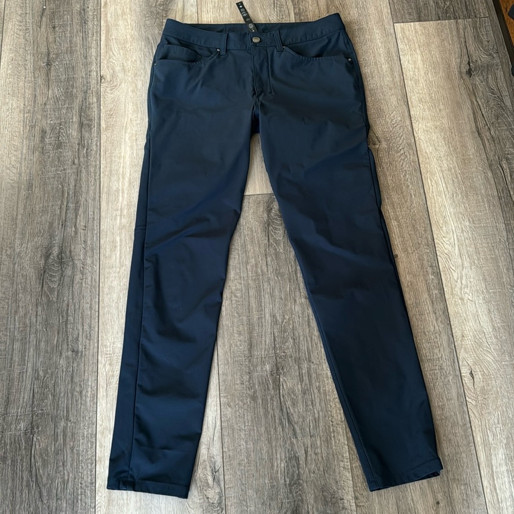 Men’s Lululemon ABC pants
